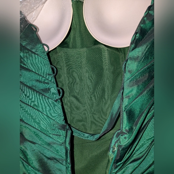 Hunter Green Night Moves Prom Dress (Style #5878) - Picture 7 of 8